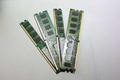 Picture of WORKING - 256MB (1 X 256MB) DDR2 533MHz DIMM PC2-4200 PC RAM MEMORY - NON ECC