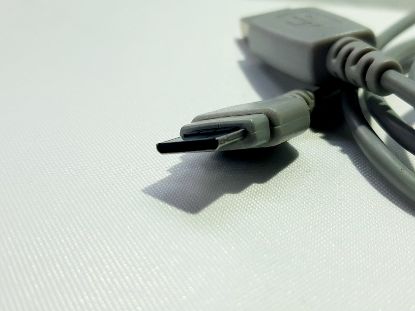 Picture of GENUINE ORIGINAL SAMSUNG PC-LINK FOR D800 D900 E200 E840 E900 U600 PCB220BSE CABLE