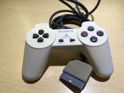 Picture of GENUINE WHITE SONY SCPH-1080 CONTROLLER PAD GAMEPAD FOR PLAYSTATION 1 PS1