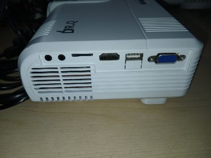 Picture of DR.Q L8 LED MINI PROJECTOR HDMI VGA USB MICROSD