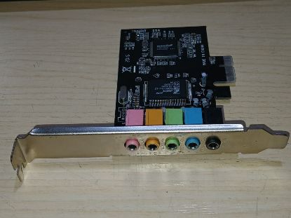 Picture of C-MEDIA CMI8738 C3DX PCI-EX x1 SOUND CARD 5.1