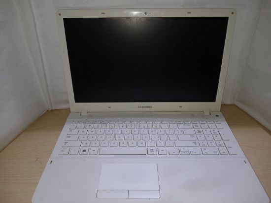 Picture of FAULTY SAMSUNG 370R5V LAPTOP FOR PARTS