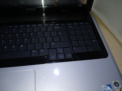 Picture of FAULTY DELL INSPIRON 1750 LAPTOP FOR PARTS