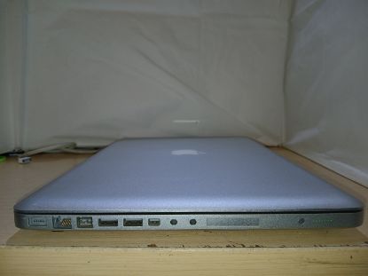 Picture of APPLE MACBOOK PRO 15in LATE 2008 LAPTOP with LINUX