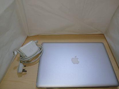 Picture of APPLE MACBOOK PRO 15in LATE 2008 LAPTOP with LINUX